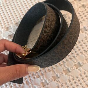 Elegant MK Reversible Designer Belt